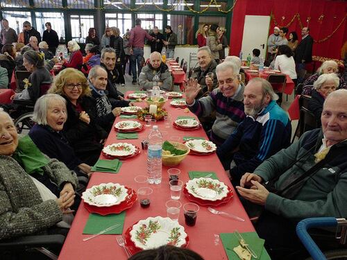 Il pranzo di Natale in Corvetto tra gli amici di Ramy