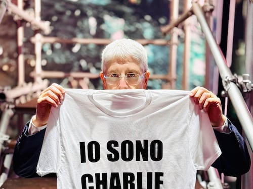 Mario Giordano inchioda la sinistra su Kirk: ecco come si presenta in studio
