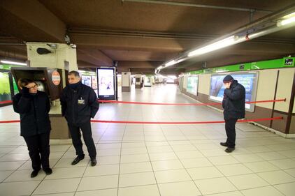 Milano, allarme bomba nella metropolitana a Cadorna 11