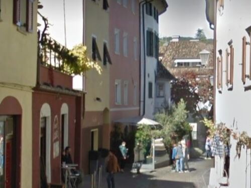 Bolzano, 28enne uccisa a coltellate dallo stalker. Era appena tornato libero