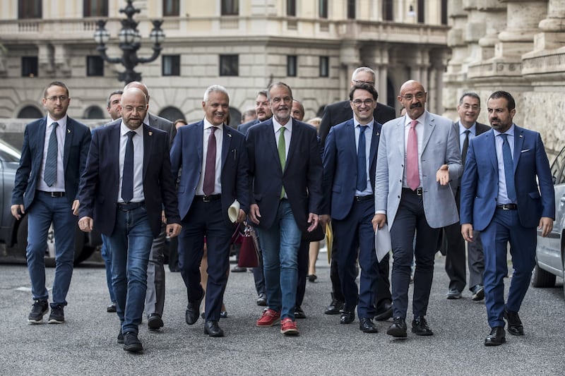 Legge elettorale, Calderoli consegna il quesito referendario in Cassazione 2