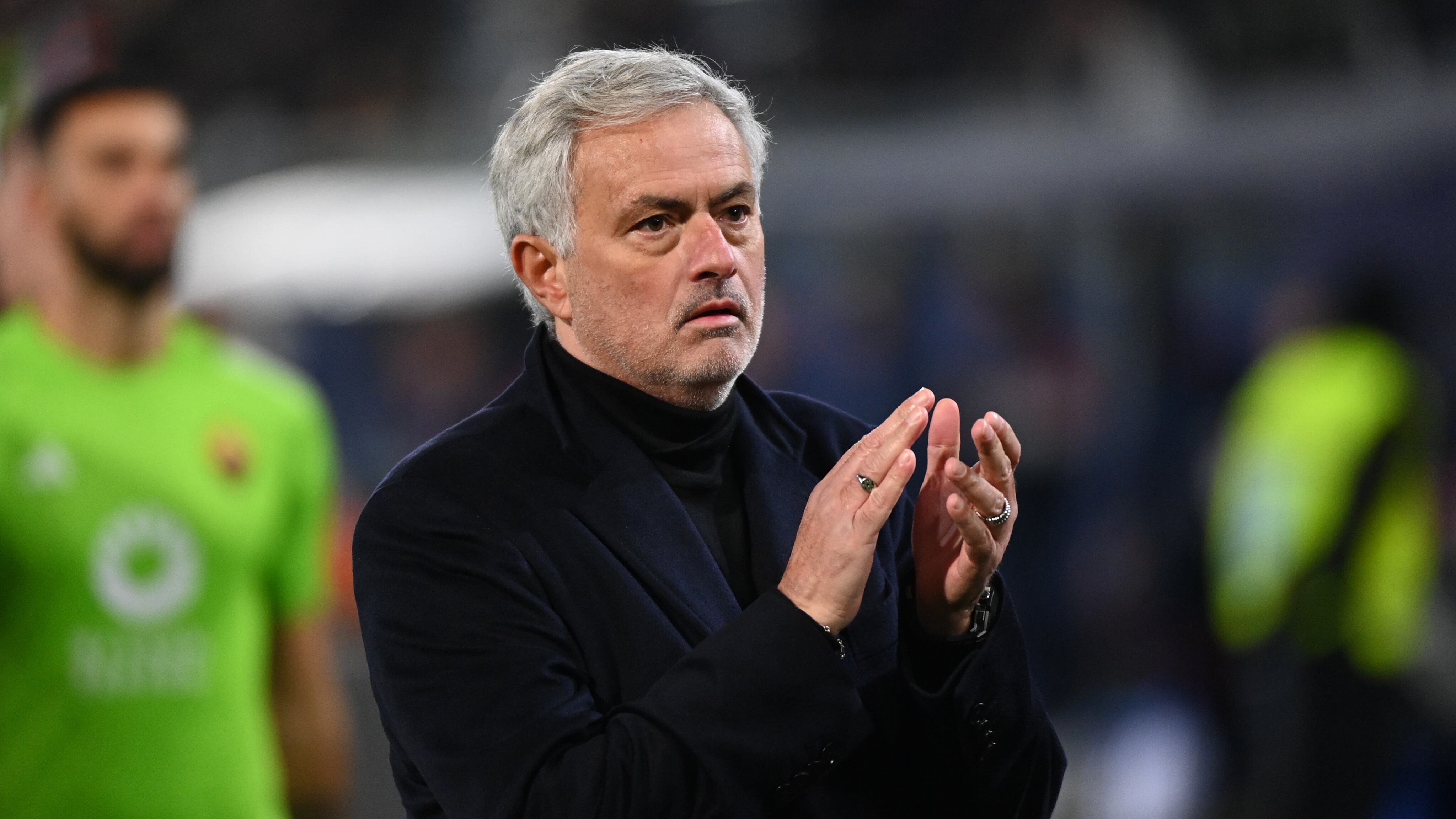 Mourinho pronto per una nuova avventura: pronto ad allenare il Fenerbahce