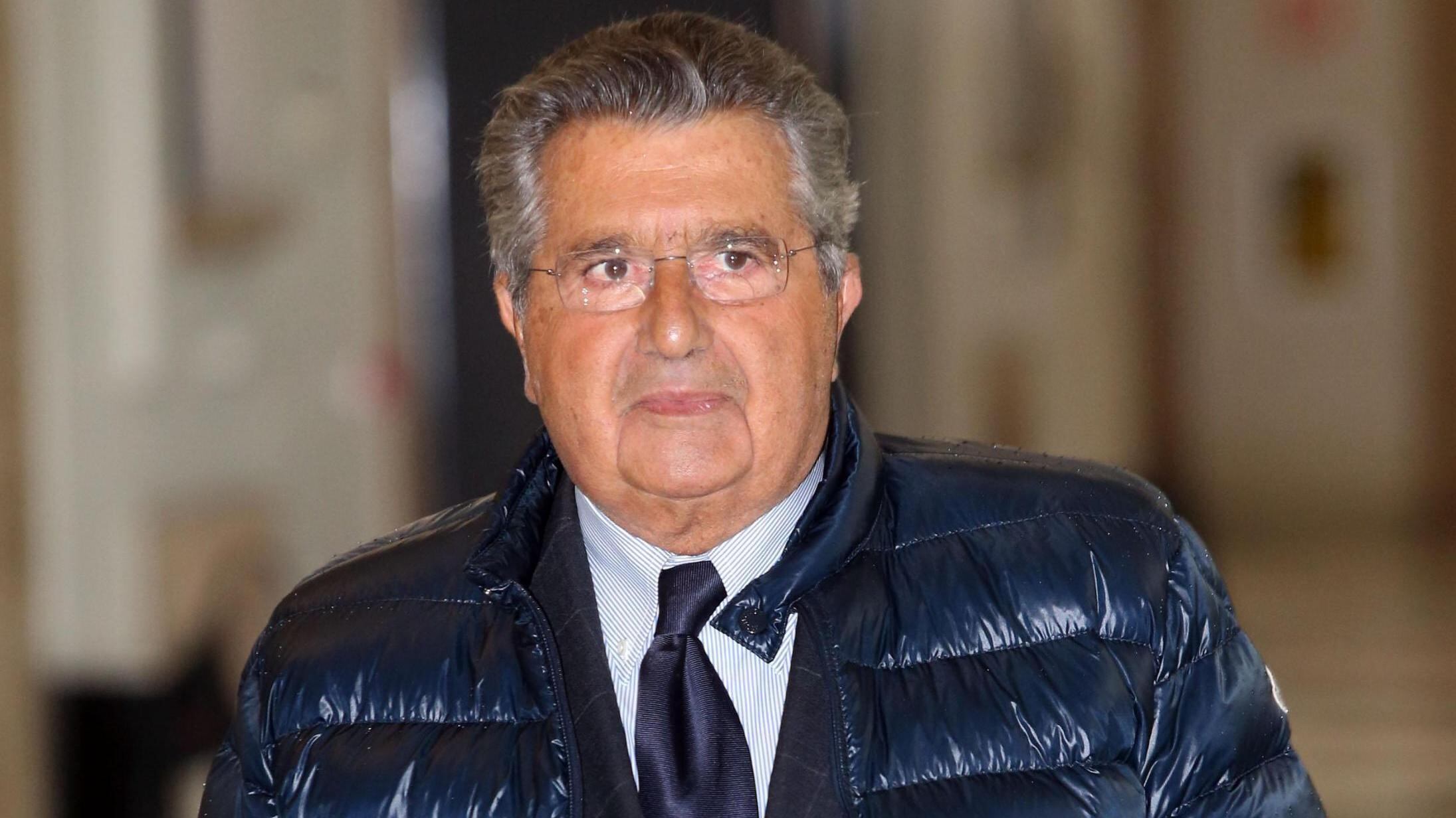 De Benedetti la spara: "Io, indipendente sabotato dai politici"