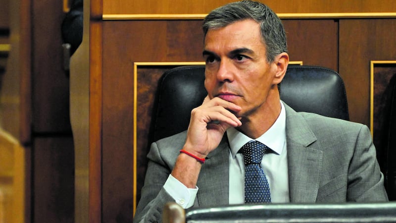 Emergenza casa, bocciati i decreti. “Voto anticipato”. L’ira della Spagna