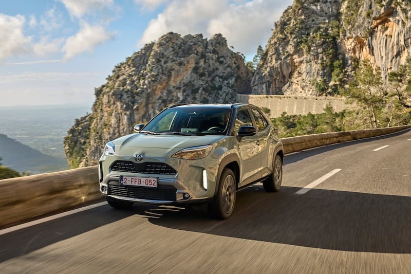 La Toyota Yaris Cross ora fa 130 per un ibrido più ibrido