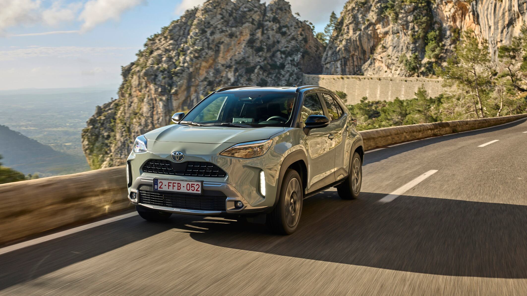 La Toyota Yaris Cross ora fa 130 per un ibrido più ibrido