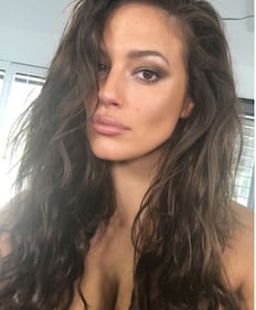 Ashley Graham sexy su Instagram 3