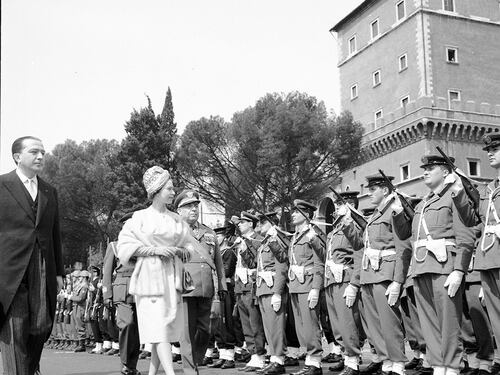 Elisabetta II a Roma: i precedenti