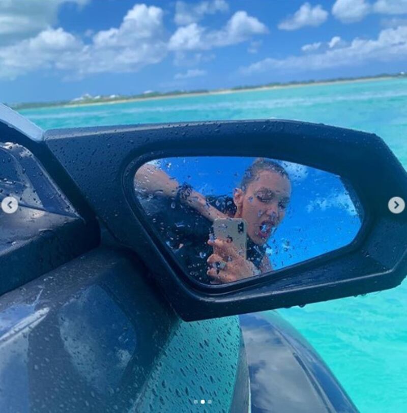 Bella Hadid, le foto più seducenti 11