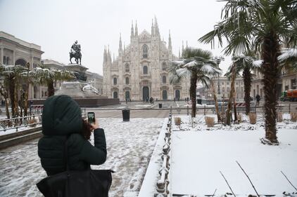 La neve imbianca Milano 3