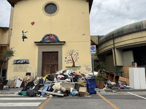 Vicofaro, fine dell'accoglienza: il Tar boccia il ricorso di don Biancalani