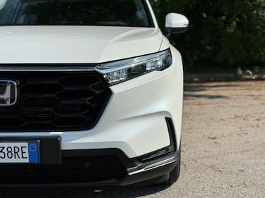 Honda CR-V: guarda la gallery del nuovo SUV ibrido 4x4 dagli ottimi consumi 5