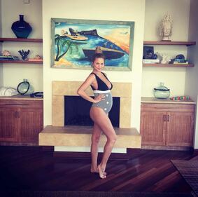 Da Kim Kardashian a Elisabetta Canalis, i pancioni del 2015 23