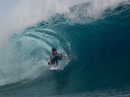 Parigi 2024, il surf sbarca in Polinesia: perché le onde di Teahupo'o sono le più temute del mondo