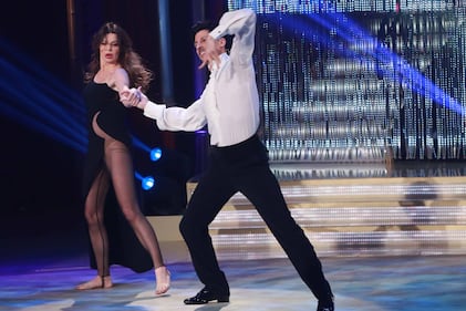 Alba Parietti sexy a Ballando con le Stelle 5