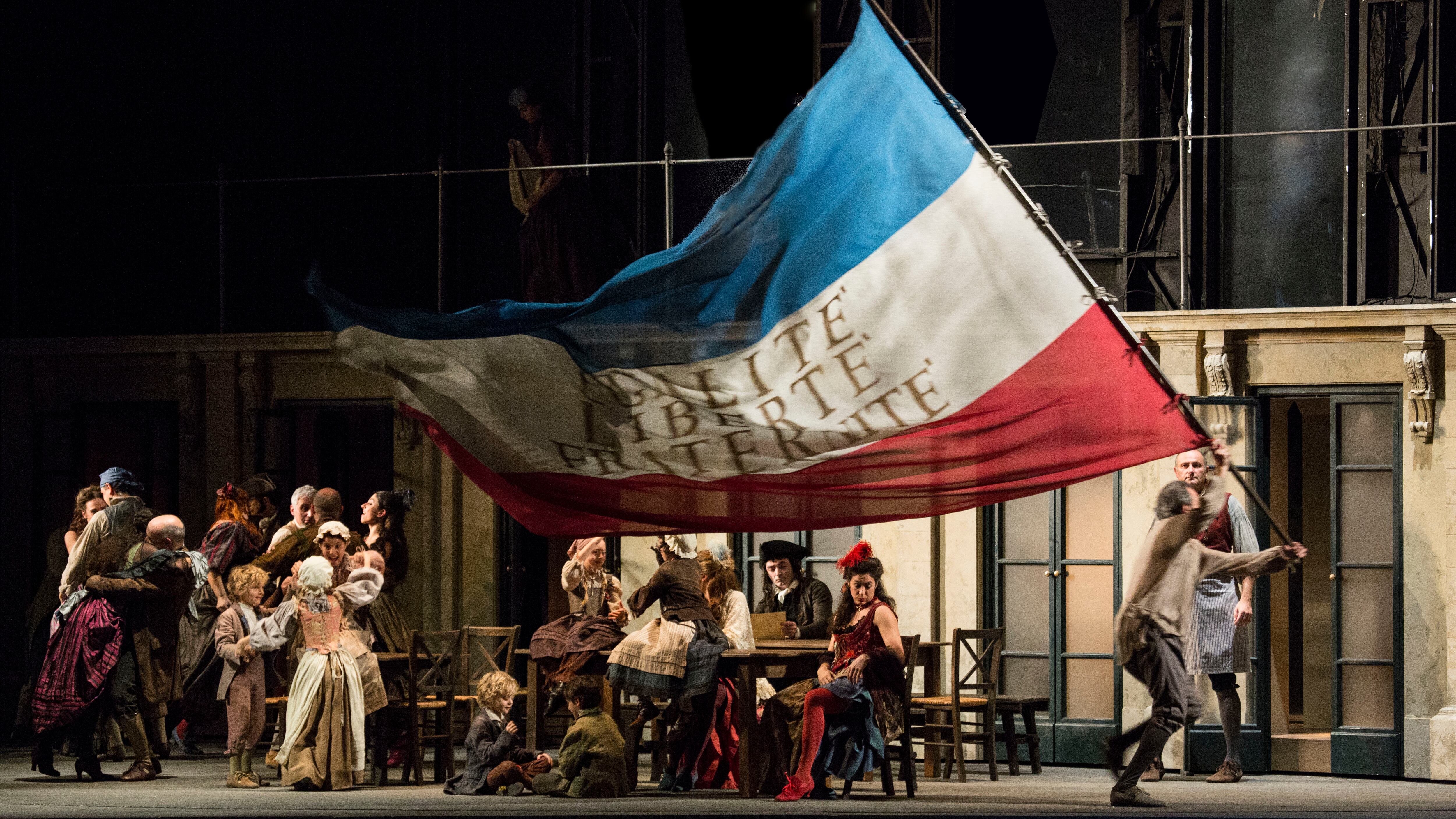 Il "tenorissimo" convince tutti: applausi all’"Andrea Chénier"