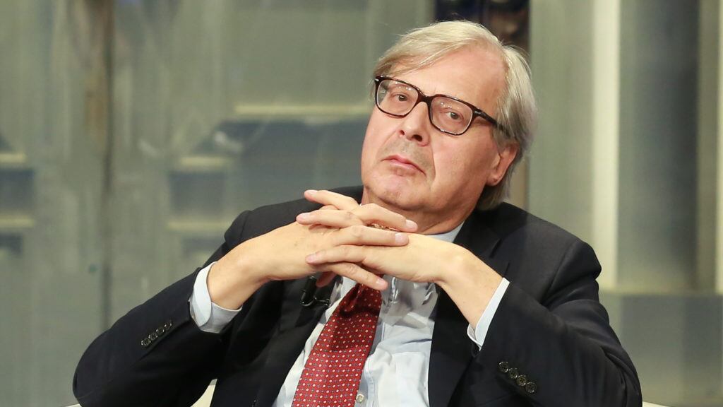 Sgarbi duro con Silvia Romano: "Si è convertita? Va arrestata"
