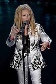 Sanremo 2019, i look della terza serata 8
