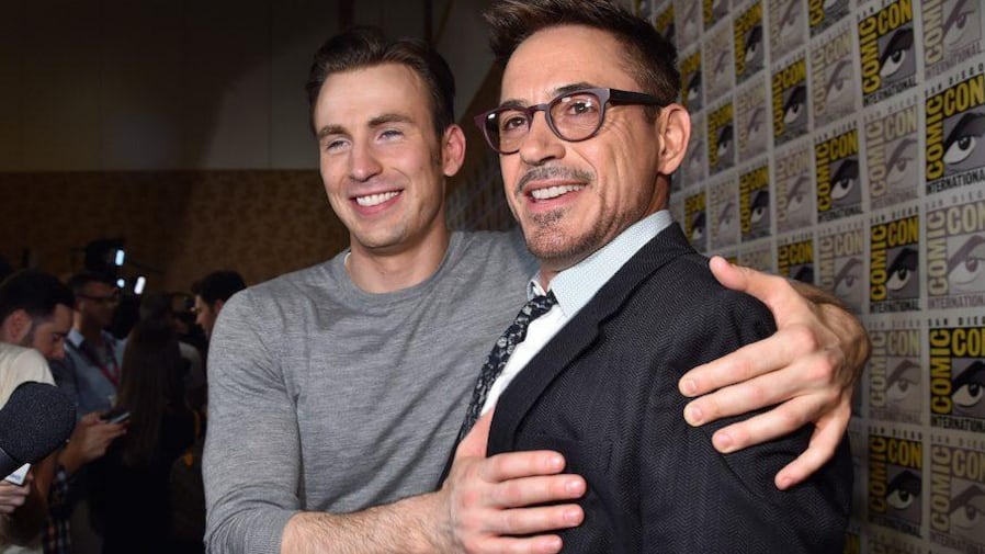 Avengers, Chris Evans: “Io Captain America solo per Robert Downey Jr. Ecco come mi ha costretto a dirgli di sì!”