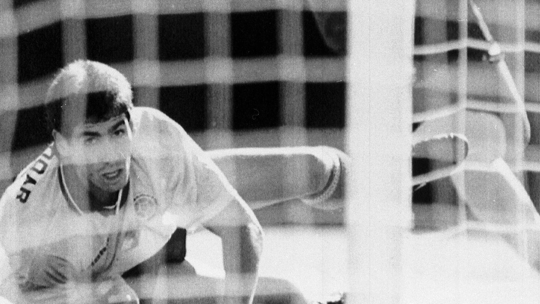I "figli" del martire Escobar. Calci in libertà al narcofutbol