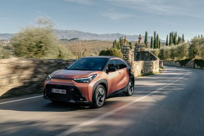 Nuova Toyota Aygo X Hybrid: guarda la gallery 8