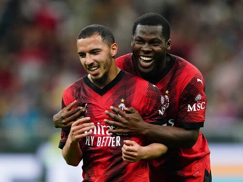 Milan ricomincia da tre, Pogacar resta rosa