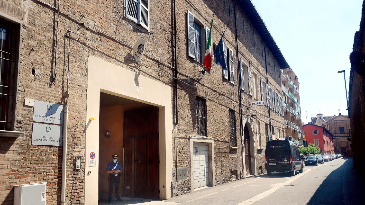 Per Montella e i suoi legami con la 'ndrangheta. Il fascicolo all'antimafia