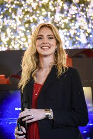Chiara Ferragni accende l'Albero di Natale a Milano 9