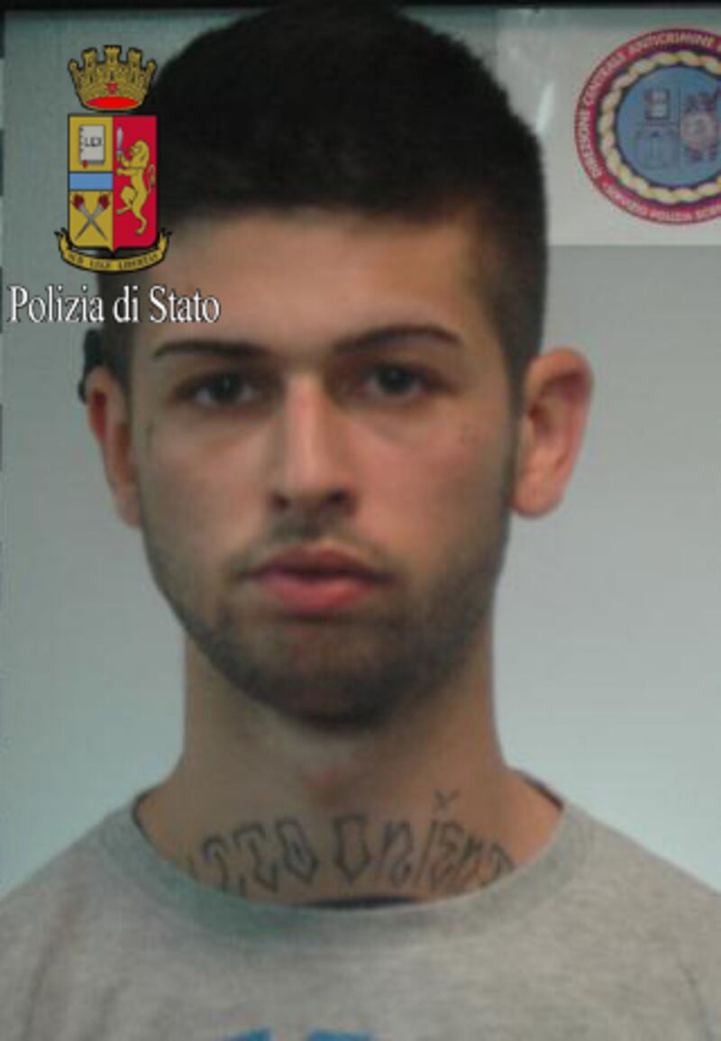 Milano, quattro in manette: hanno pestato a sangue uno studente 3