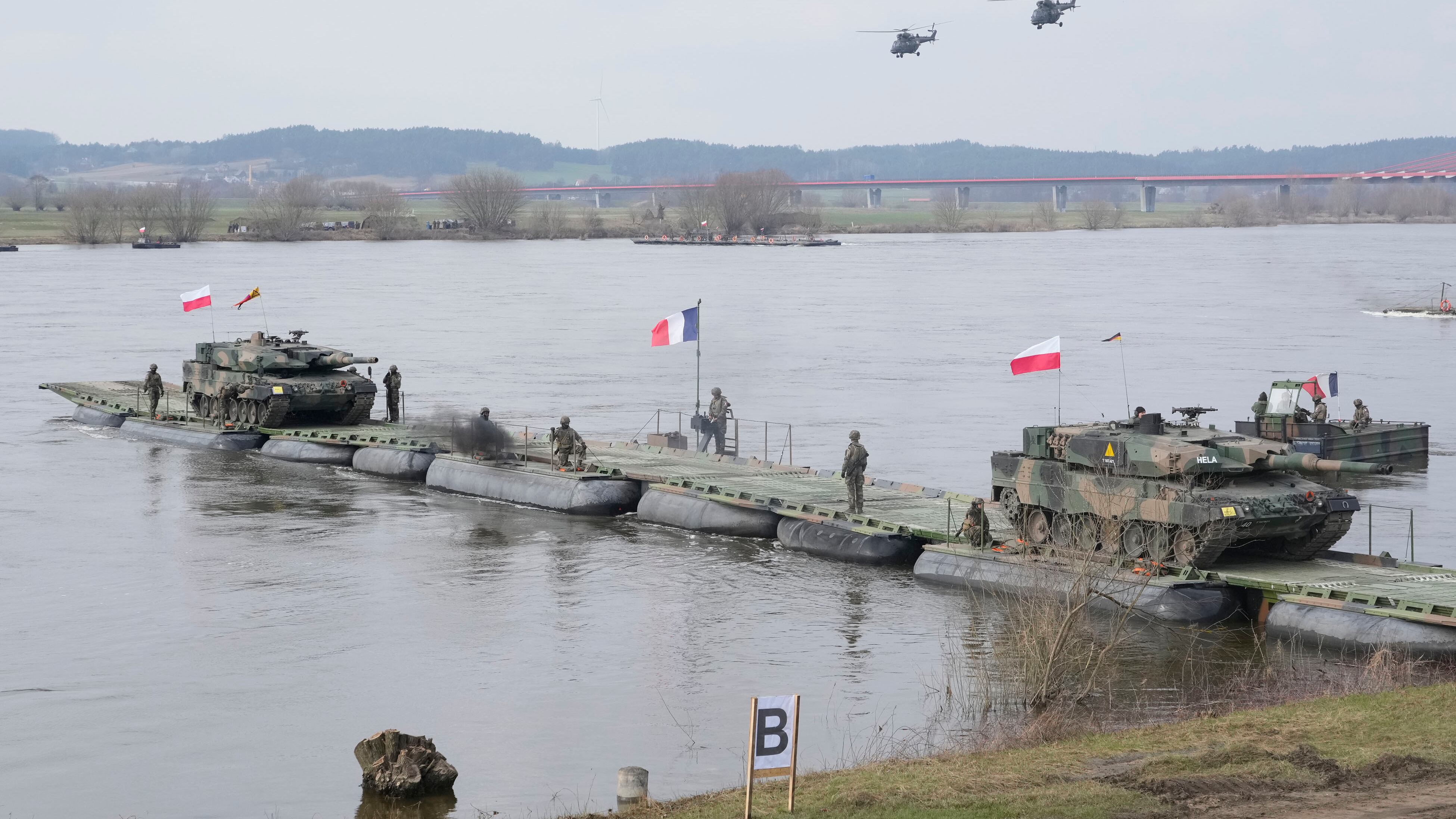 330mila uomini pronti: come si muovono le truppe Nato lungo il confine con la Russia