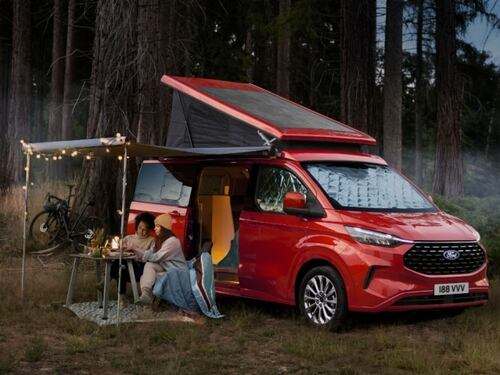 Nuovo Ford Transit Custom Nugget, il camper van diventa ancora più versatile e intelligente