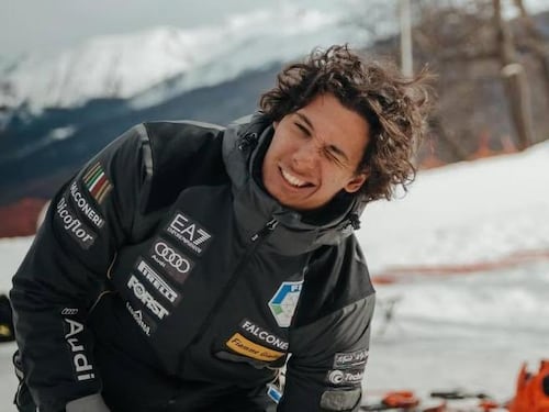 L'ultimo abbraccio a Matteo dai compagni di nazionale