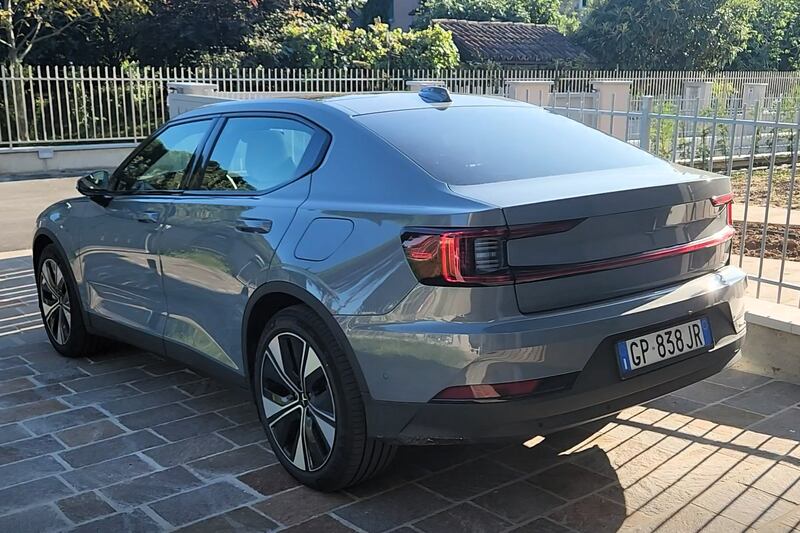 Polestar 2 (MY24): guarda tutte le foto 5