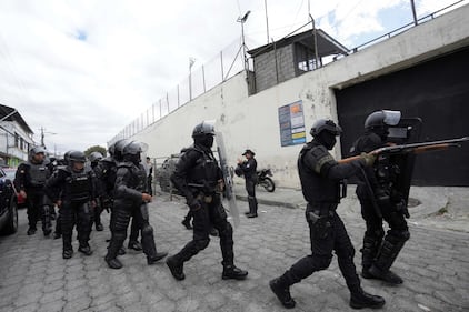 Ecuador, scontri e saccheggi: decretato lo stato d'emergenza 1