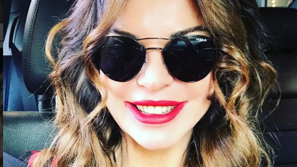 Il sexy "sondaggio" di Alba Parietti