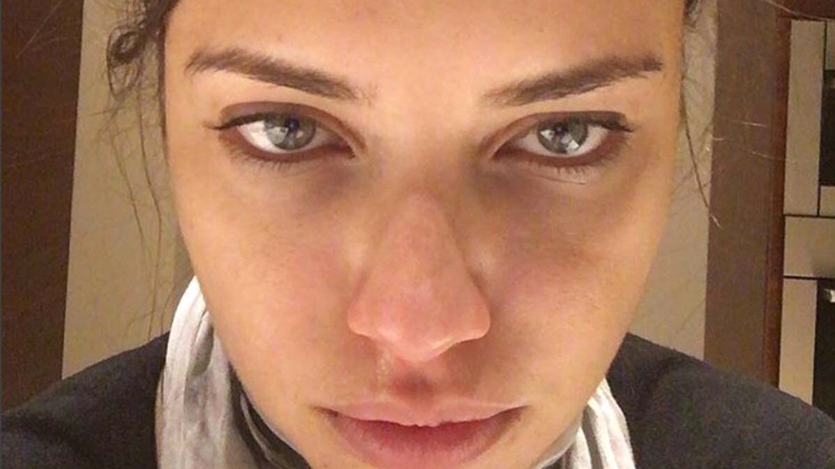 Adriana Lima senza trucco su Instagram