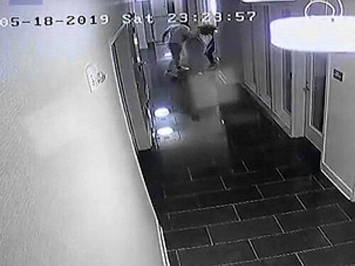 Ragazza incinta picchiata dal fidanzato abortisce dopo il pestaggio