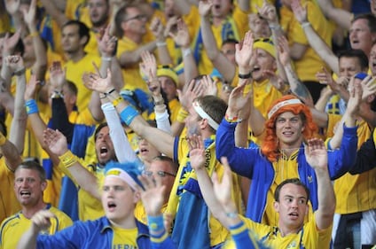 Italia-Svezia, tra le maglie svedesi spunta quella di "Berlusconi" 9