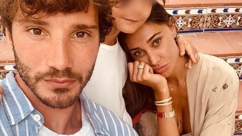 Belen e Stefano si giurano amore eterno. Figlio in arrivo? "Work in progress"