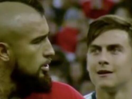 Dybala tenta di portare sfortuna a Vidal: "Quiricocho". Il cileno però segna