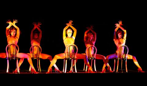 Noemi Lenoir, dal tentato suicidio al Crazy Horse 2