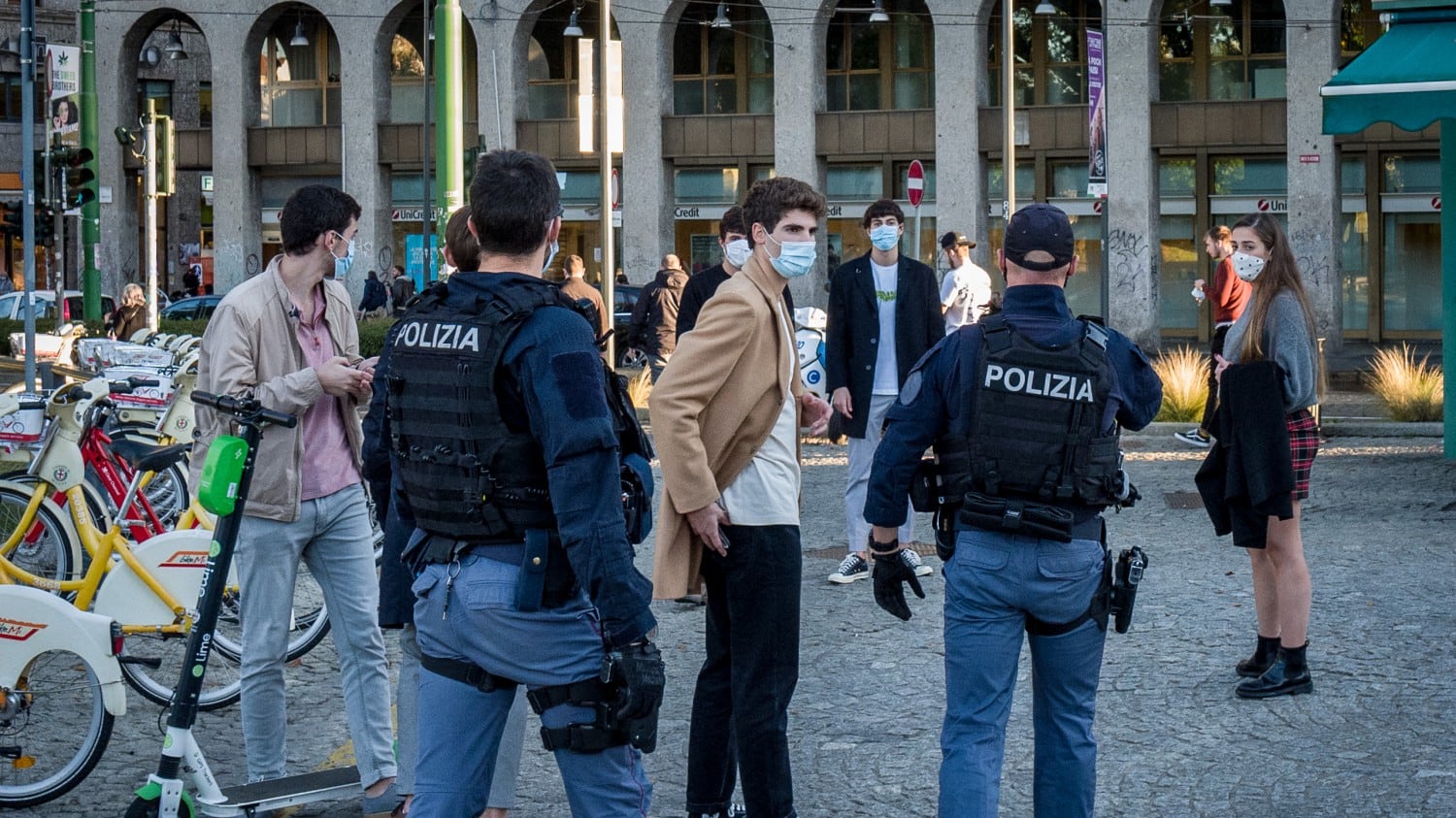 Il Cts ora lancia l'allarme "Un lockdown subito? Rischiamo terza ondata"