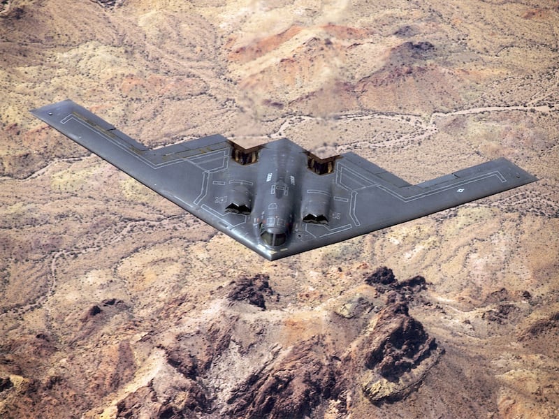 Il bombardiere del futuro è quasi pronto: cosa sappiamo del B-21 Raider