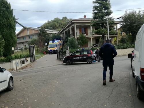Uccide moglie a bastonate, ora confessa: "Mi impediva di guidare"