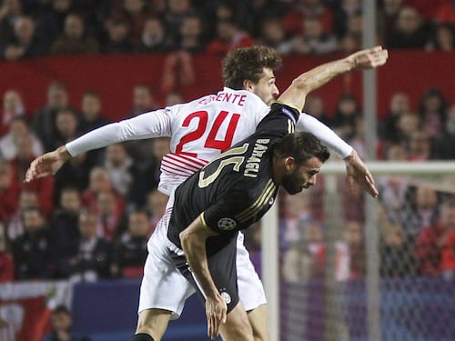 Un gol dell’ex Llorente stende la Juve a Siviglia