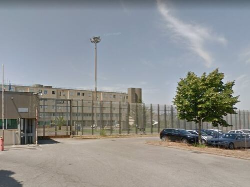 Orrore nel carcere di Viterbo: bulgaro uccide a mani nude il compagno di cella