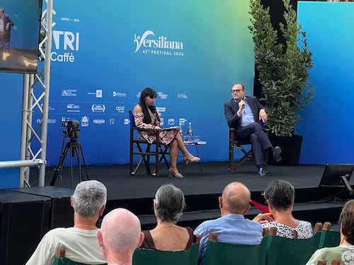 L’avvertimento di Cerno sulle elezioni: “Contro Meloni sarà una campagna violentissima”. Poi la sfida all’islamismo radicale: “Non ci fermeranno”