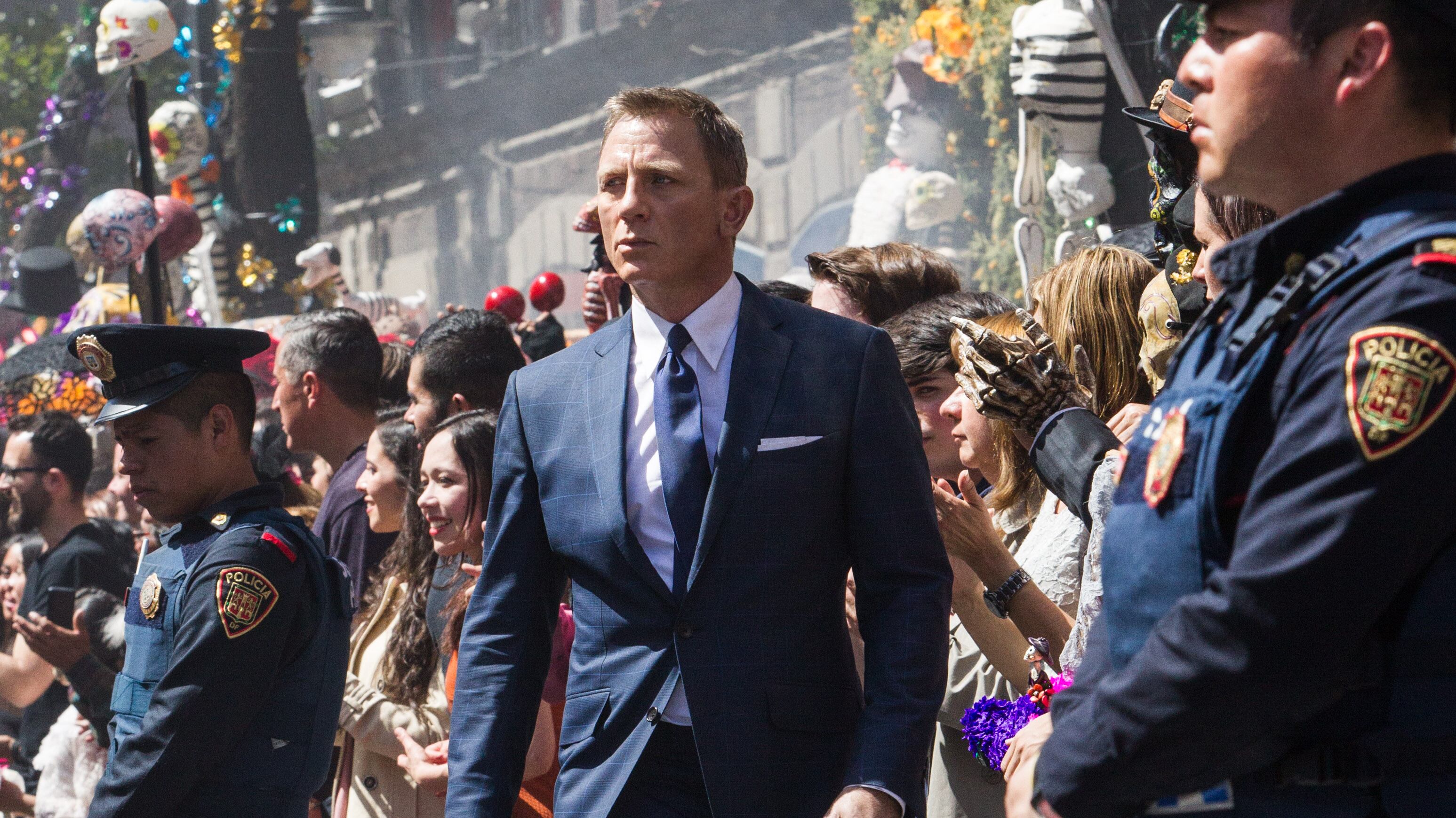 Il processo al diplomatico-spia: "Ho giocato a fare James Bond"