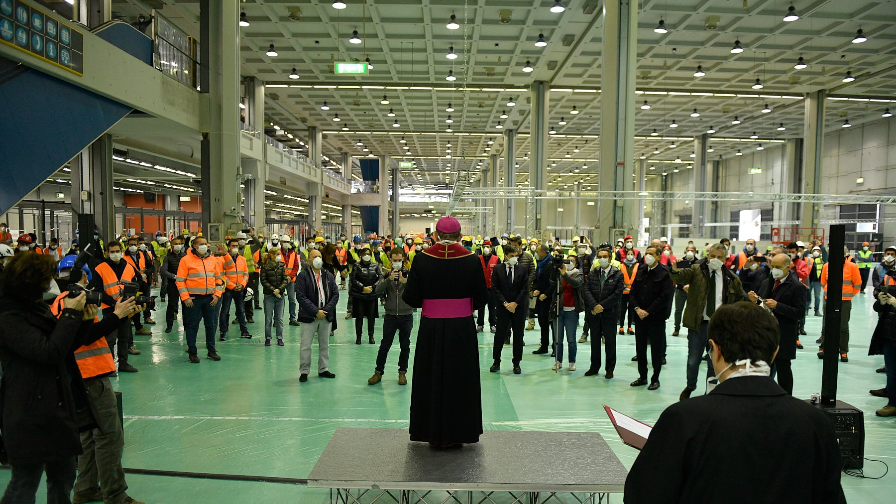 Pazzali: "Da monsignor Delpini grande conforto per chi lavora all'Ospedale Fiera Milano"