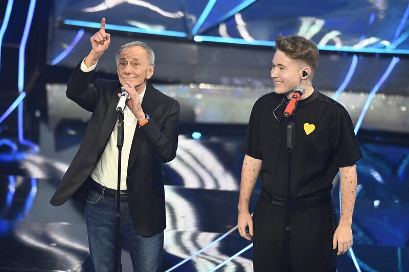 Sanremo 2024: ecco il look della quarta serata del Festival di Alfa 2